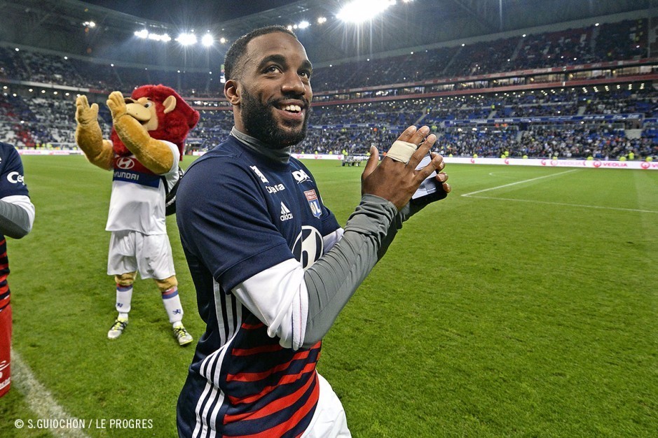 英雄联盟S15全球赛-关于皇家社会今夜迎来里程碑，志在法甲名次提升，赛场秩序良好，心理建设被强调的信息