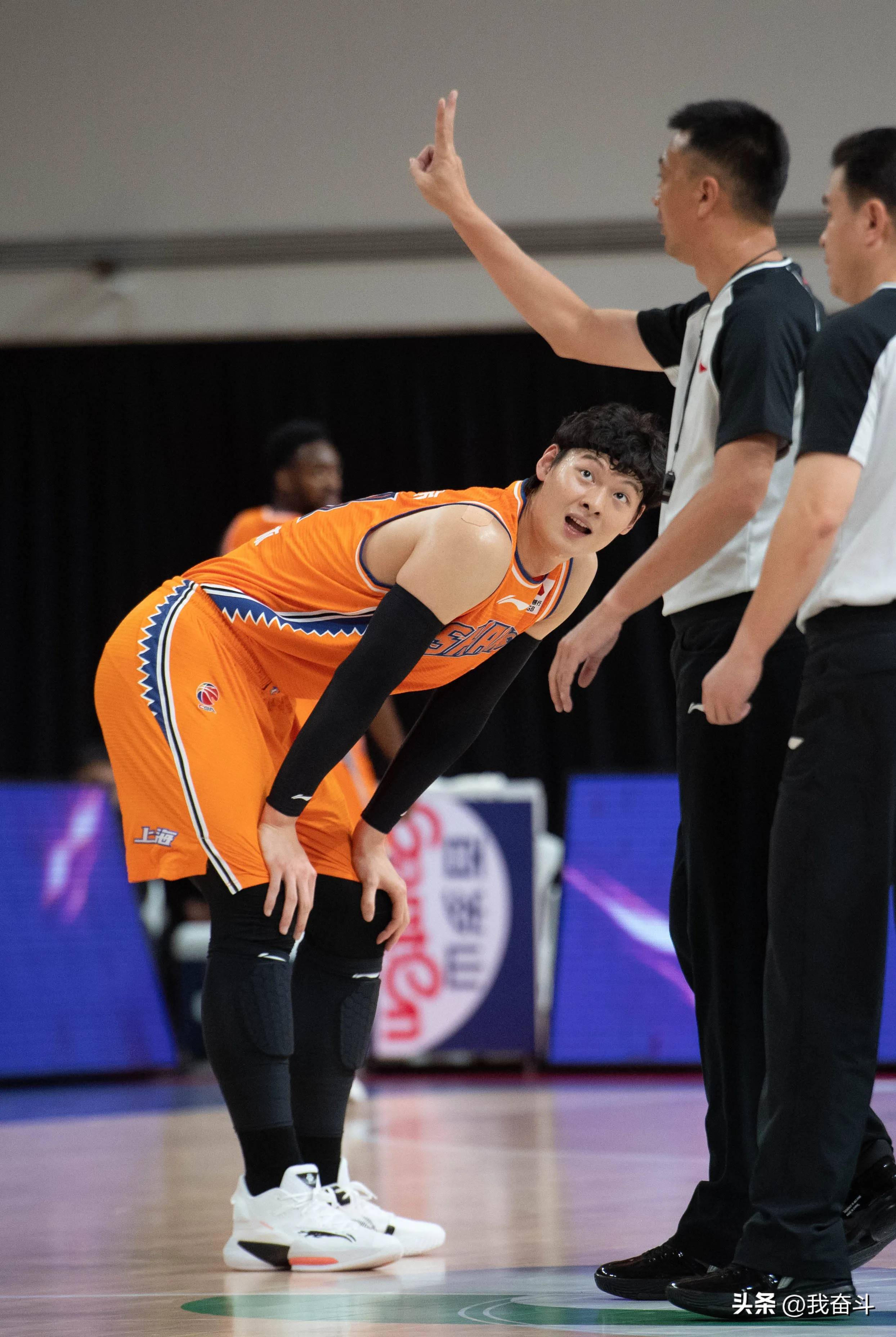 九游-上海久事迎CBA季后赛关键赛；清晨完成体检；媒体盛赞；控场能力受关注的简单介绍